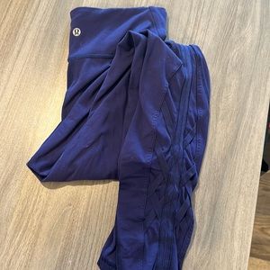 Lululemon leggings💜💙